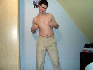 Foto 2 vom Livesex Chat mit Boy19-XXL