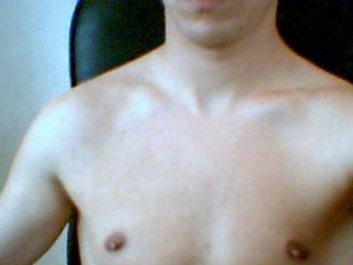 Real Adonis: Ein guter Fi*er wird niemals dicker. Real Adonis