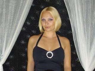 NonStopWild - Alter: 24 / Jungfrau - Alter:  / sportlich - Geschlecht: Paar - Ausrichtung: bisexuell - Haare:  / lang - Piercing: keins - BH-Gr&ouml;&szlig;e:  - Hautfarbe: weiss - Augen: gr&uuml;n - Rasur: vollrasiert