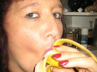 Rebby Vox - Wassersport, Campen mit dem Wohnmobil, S�dfrankreich und Thailand. - Ich bin sehr freiz�gig, ein Tag ohne SEX - unvorstellbar.

Intimrasur, Highheels, Nylons und perfect blowjob, das ist ja heute alles Standard. Aber ich biete Dir einiges mehr!

 - Alter: 38 / Fische - Gr&ouml;&szlig;e: 176 / normal - Geschlecht: weiblich - Ausrichtung: bisexuell - Haare: rot / mittellang - Piercing: Brustwarze - BH-Gr&ouml;&szlig;e: C - Hautfarbe: gebr�unt - Augen: braun - Rasur: vollrasiert