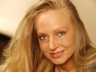 Serena - Niveauvolle Dame sucht Dich!