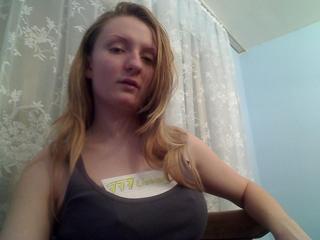 ladychiiaruna - Ich bin f&uuml;r euch vor der Cam!
