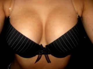 wild-sarah - Immer locker durch die Hose atmen ;) - hobbyhuren,fickmaul,stoehnen