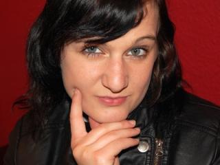 Herrin-Veronika - HIER HER, du TROTTEL!