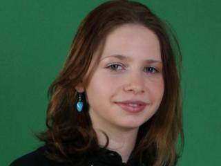 Tynki - Hello. Want to chat with me now?