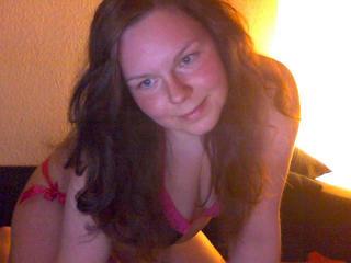 Alter: 23 / Jungfrau - Gr&ouml;&szlig;e:  / normal - Geschlecht: Paar - Ausrichtung: bisexuell - Haare:  / lang - Piercing: keins - BH-Gr&ouml;&szlig;e:  - Hautfarbe: gebr&auml;unt - Augen: braun - Rasur: teilrasiert