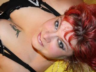 Bild von bustyAnnika