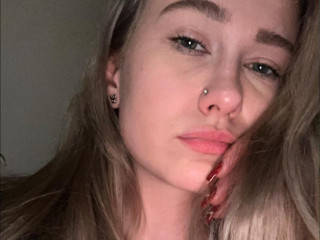 glossybabe18